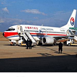 福州机场货运航空快运业稳步发展的原因是什么？